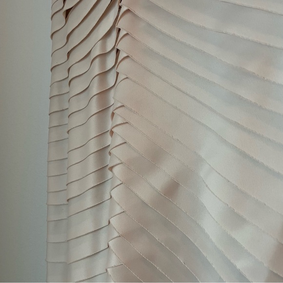 Tadashi Wedding lined Evening Party Gown Dress Size 12 
Pinky Cream in color - Picture 7 of 16